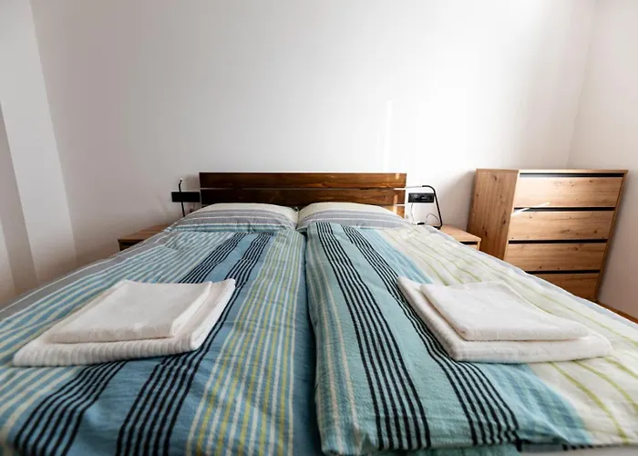 Julius & Amalia Lejlighed *